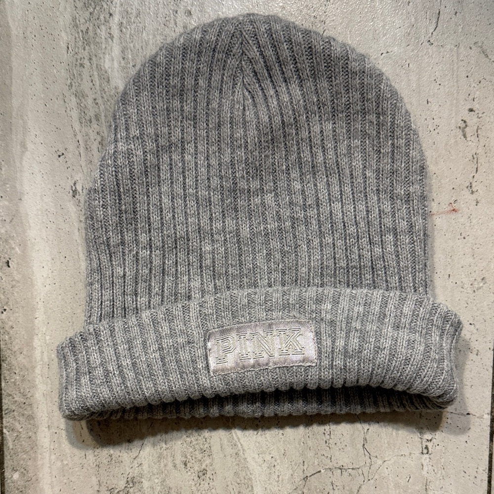NWOT PINK VS Gray Ribbed Knit Beanie
